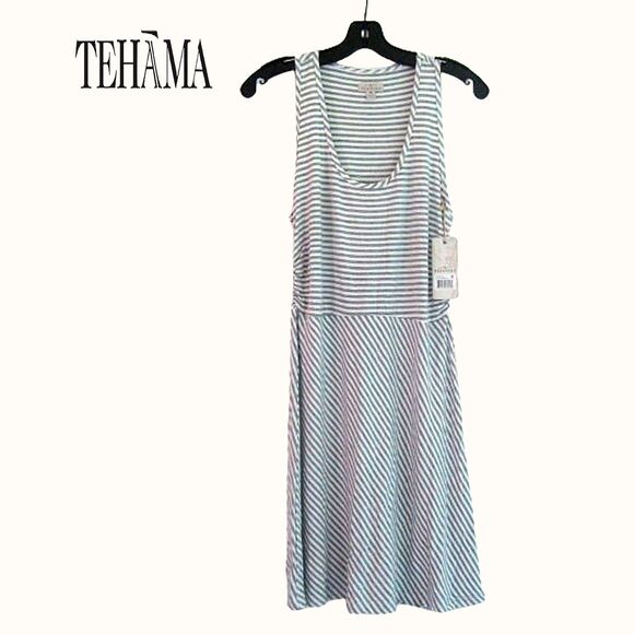 TEHAMA NEW Contrast Pinstripe Scoop Neck Racerback Fit&Flare Activewear Dress M - Picture 1 of 12